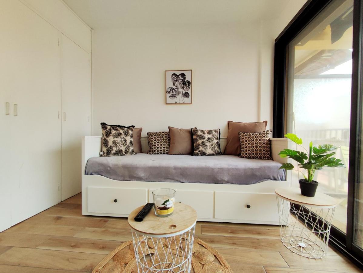 Beau studio à 1 minute de la plage Canet Quarto foto